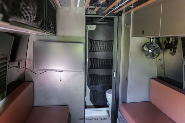 Used 2024 Mercedes-Benz Sprinter 2500 image 22