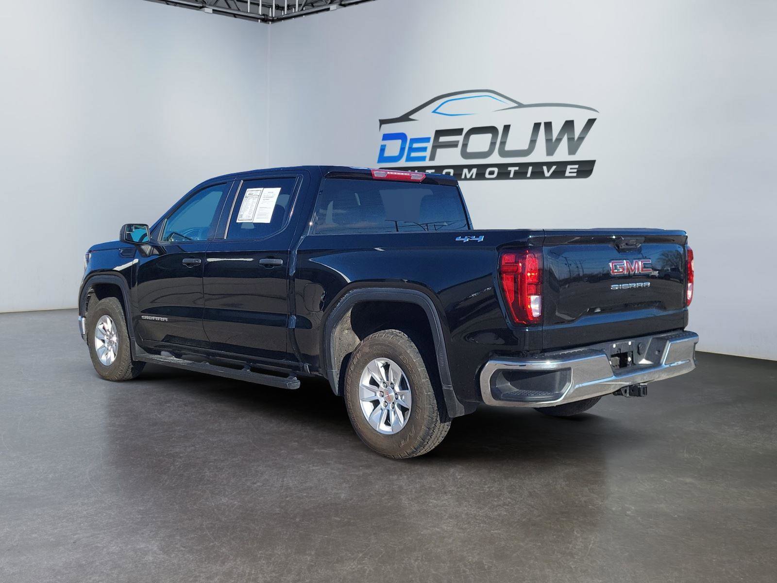 Used 2024 GMC Sierra 1500 Pro w/ Pro Value Package image 5
