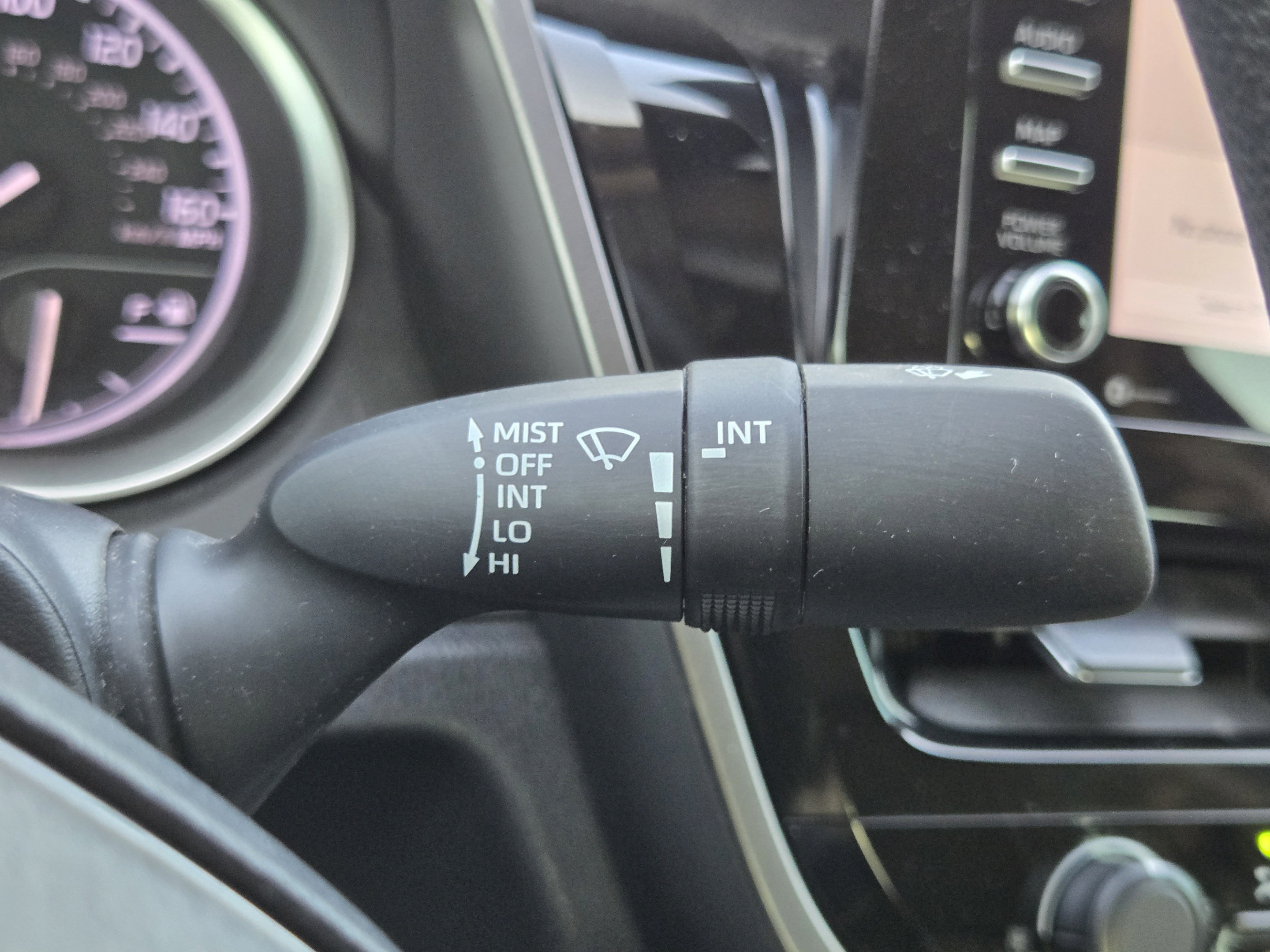 Used 2021 Toyota Camry LE FWD image 17