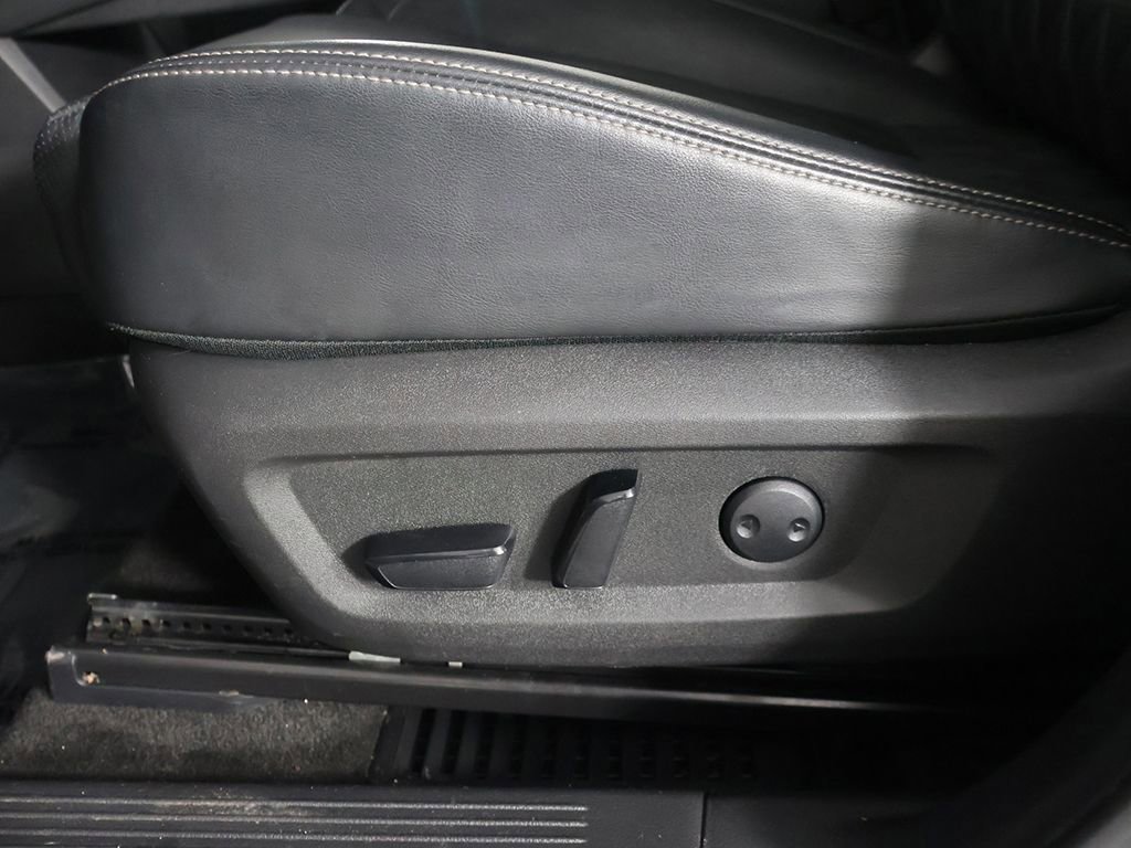 Used 2022 Nissan Rogue Platinum w/ Head-Up Display Package AWD/4WD image 33