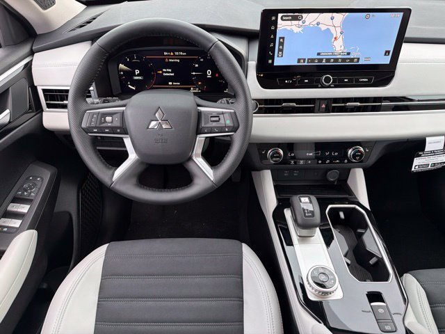 New 2026 Mitsubishi Outlander SE FWD image 17