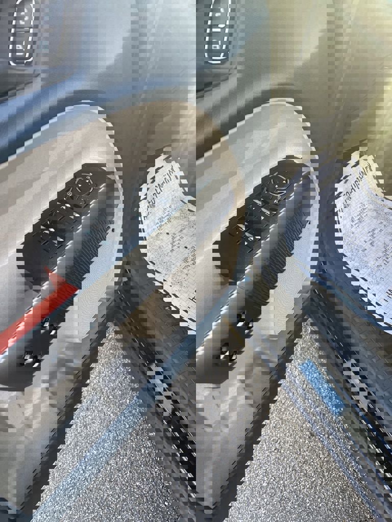 New 2025 Ford Maverick Lariat w/ 4K Tow Package image 29