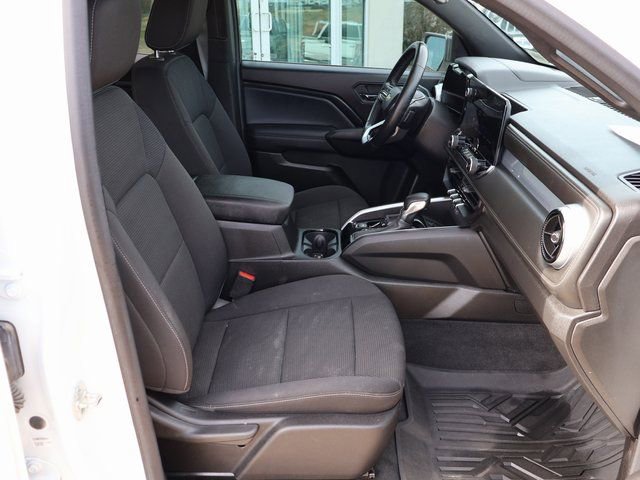 Used 2024 Chevrolet Colorado LT w/ LT Convenience Package image 16