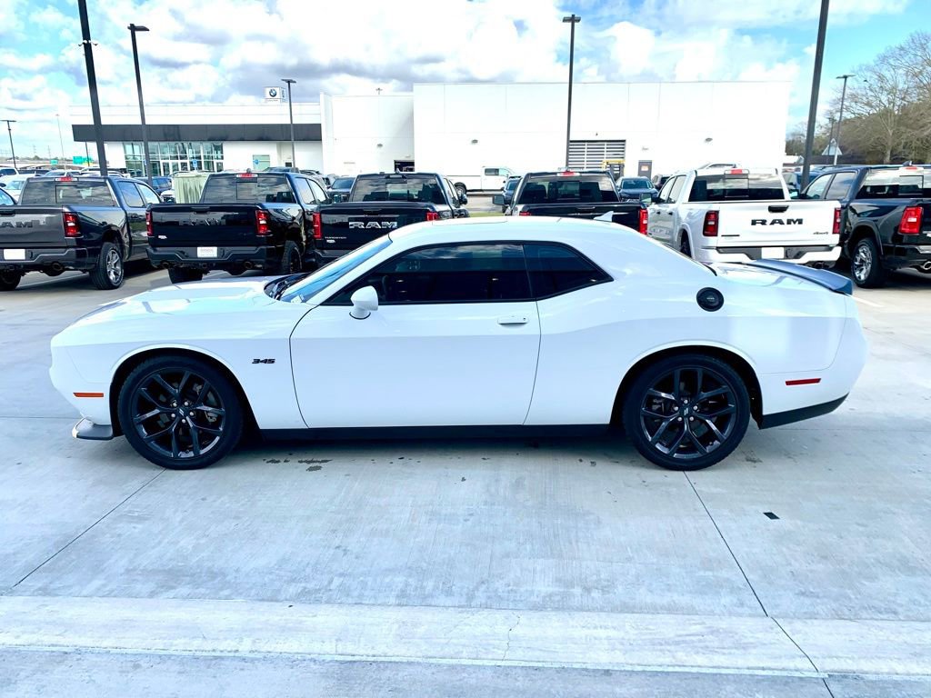 Used 2023 Dodge Challenger R/T w/ Blacktop Package image 8