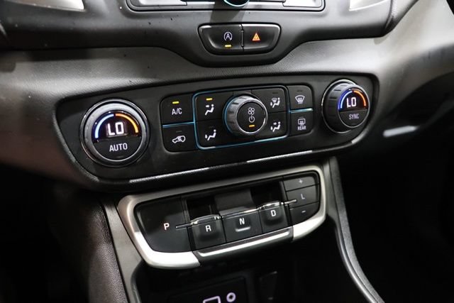 Used 2023 GMC Terrain SLE w/ Driver Convenience Package FWD image 25
