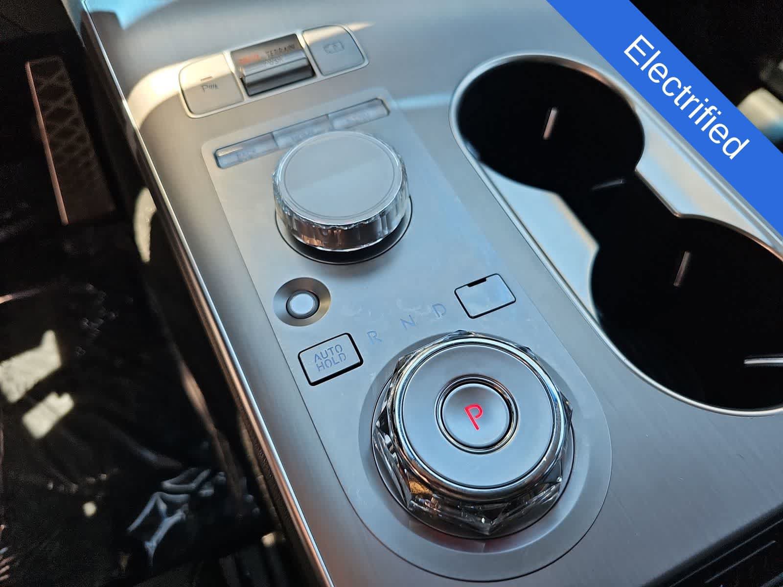 Certified 2026 Genesis Electrified GV70 Advanced AWD/4WD image 21