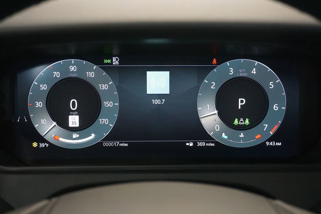 New 2026 Land Rover Range Rover Velar Dynamic SE image 11