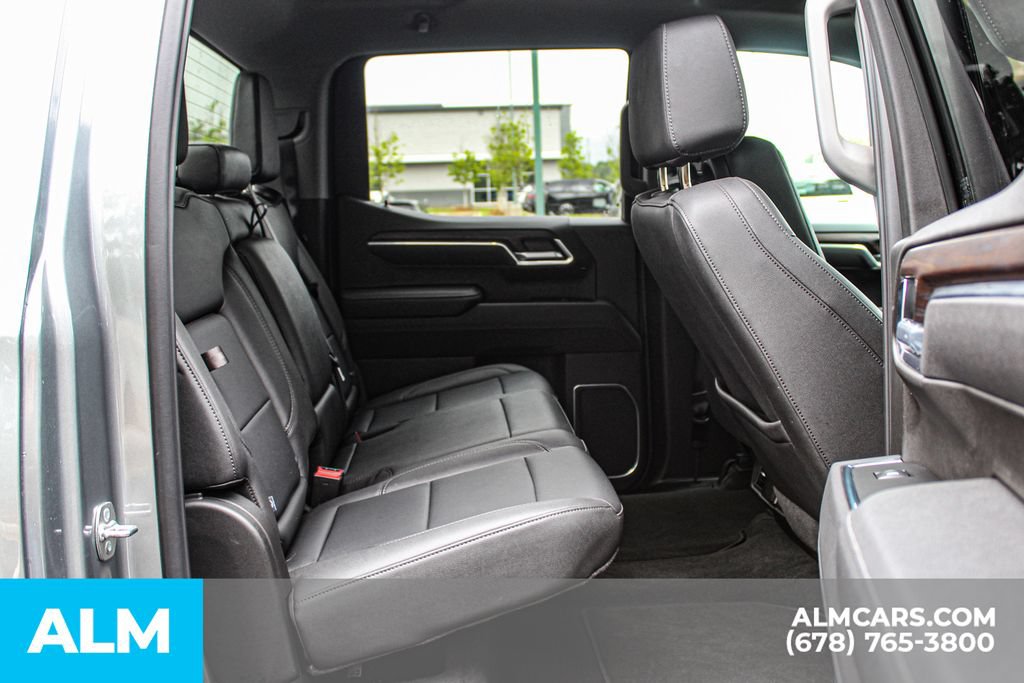Used 2026 GMC Sierra 1500 SLT RWD image 18