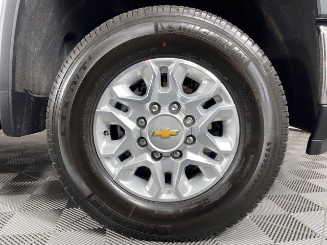 Used 2026 Chevrolet Silverado 2500 LTZ w/ LTZ Premium Package AWD/4WD image 11