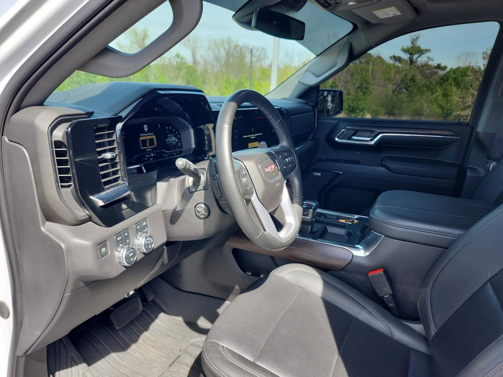 Used 2024 GMC Sierra 1500 SLT w/ SLT Premium Plus Package image 15