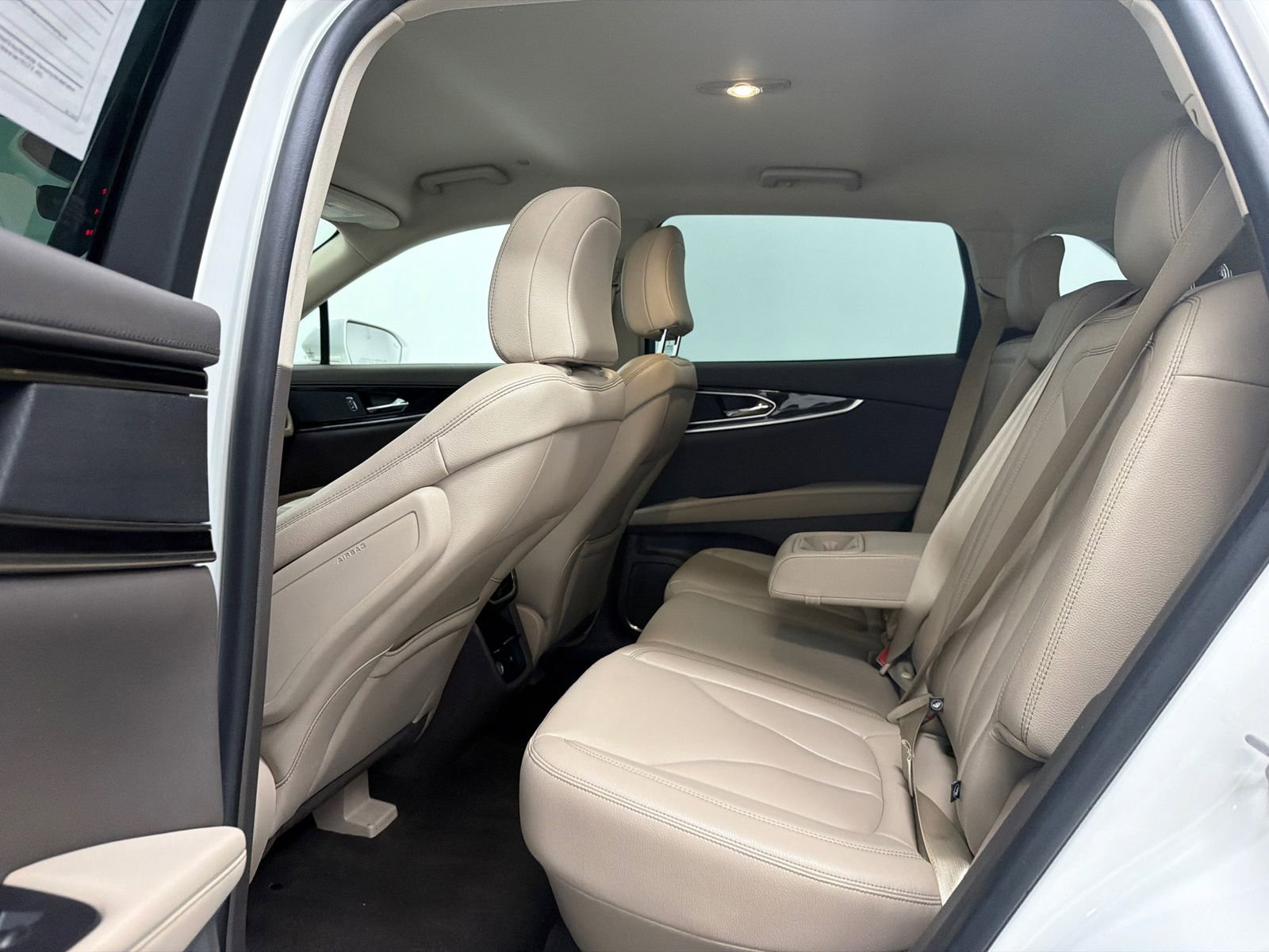 Used 2022 Lincoln Nautilus AWD image 17