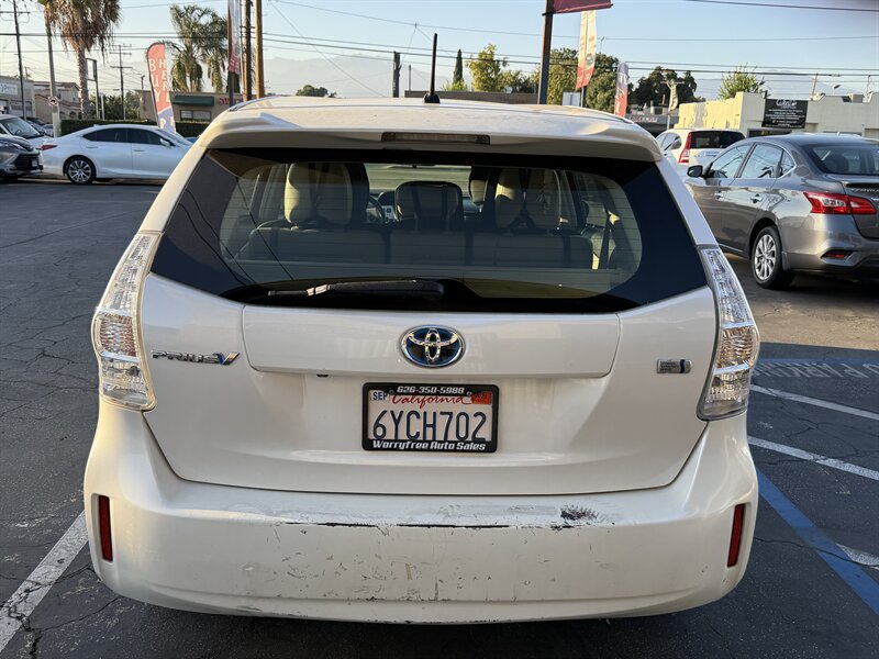 Used 2012 Toyota Prius V Two FWD image 6
