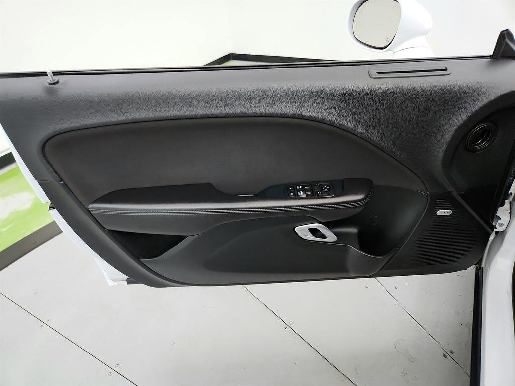 Used 2018 Dodge Challenger R/T Scat Pack RWD image 21