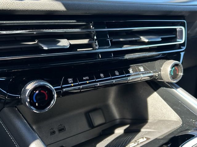 New 2026 Chevrolet Traverse LT image 37