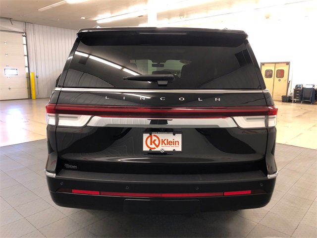 Used 2024 Lincoln Navigator Reserve image 7