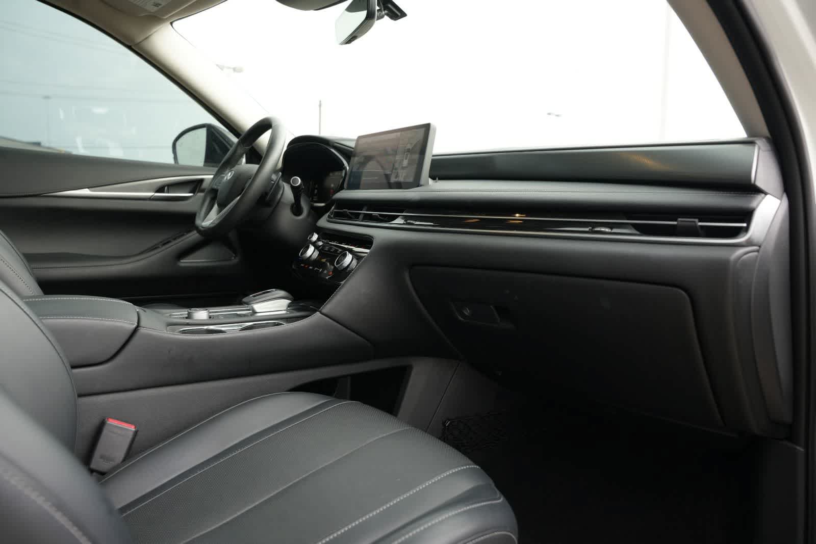 Used 2023 INFINITI QX60 Luxe w/ Cargo Package FWD image 22