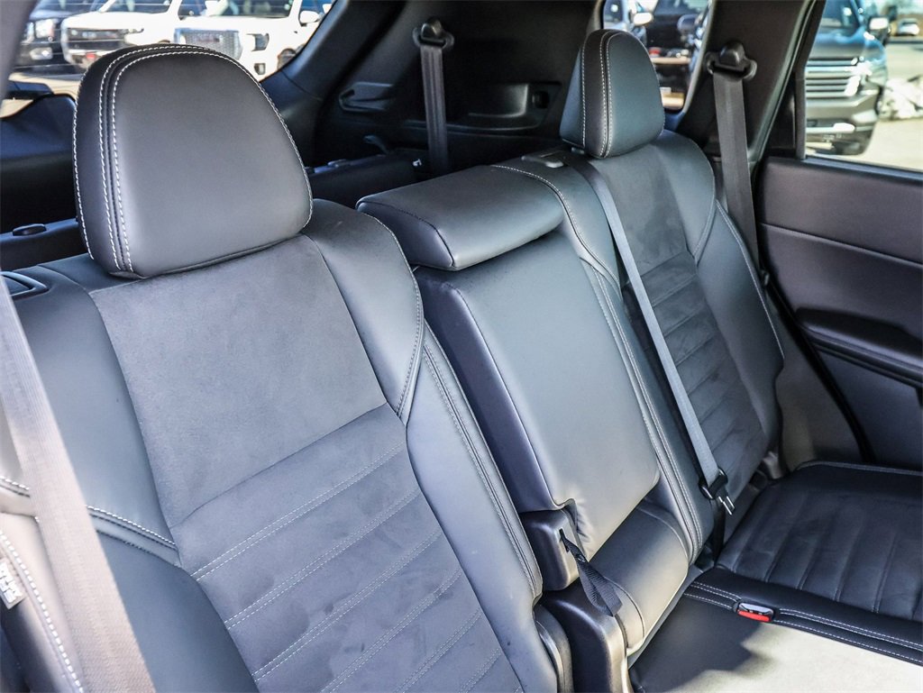 Used 2023 Mitsubishi Outlander SE image 23