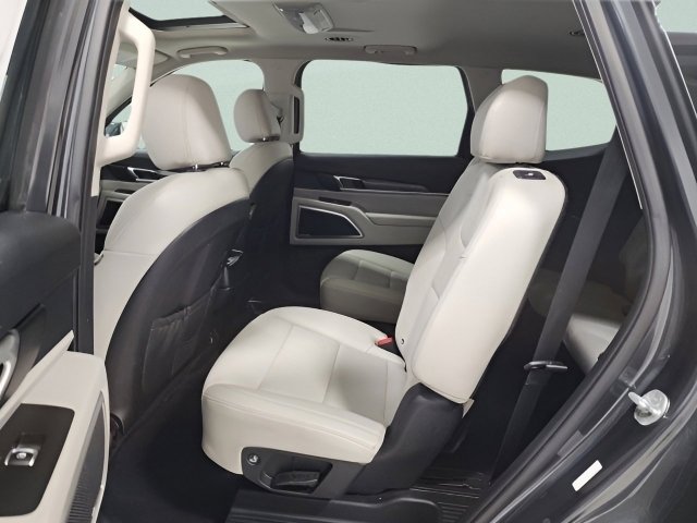 Used 2021 Kia Telluride S image 22