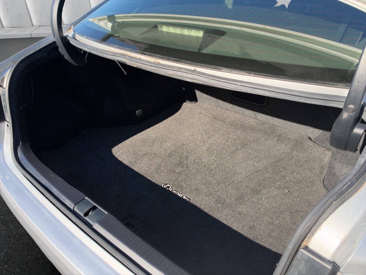 Used 2014 Lexus ES 350 w/ Luxury Package FWD image 21