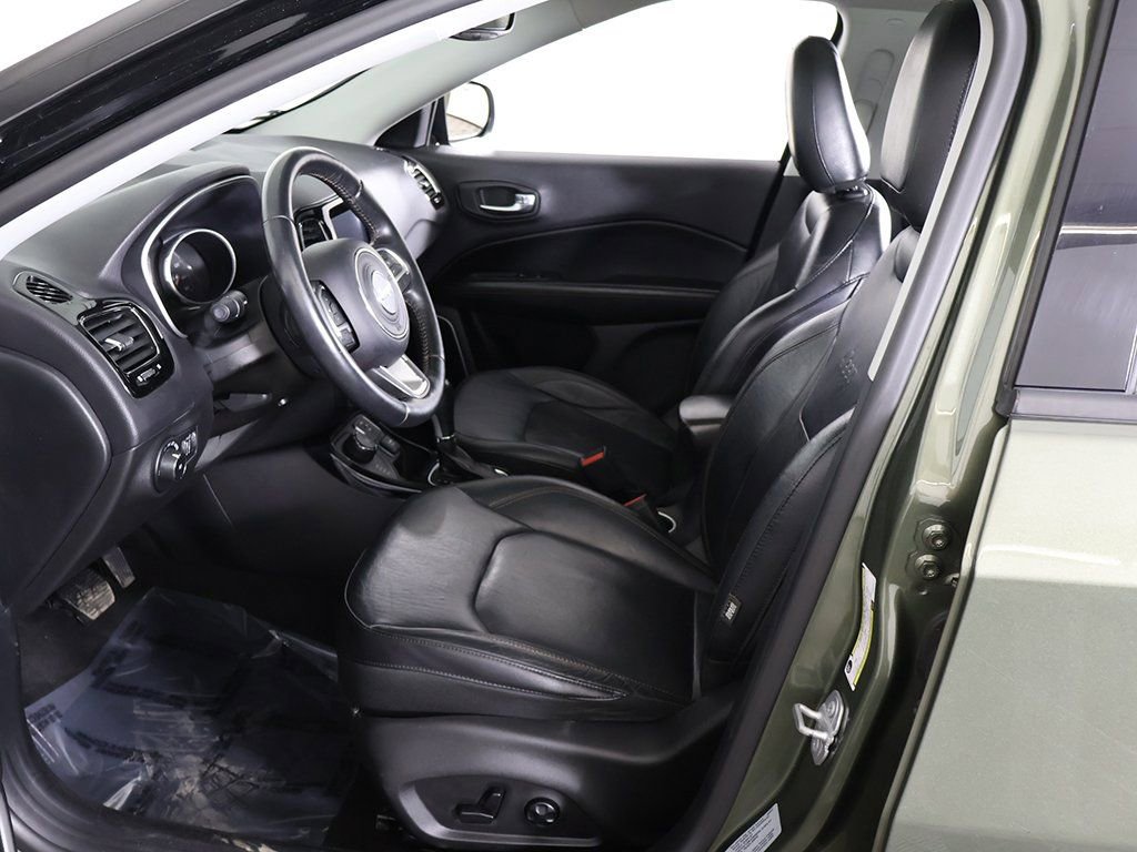 Used 2017 Jeep Compass Limited w/ Safe & Security Group AWD/4WD image 29