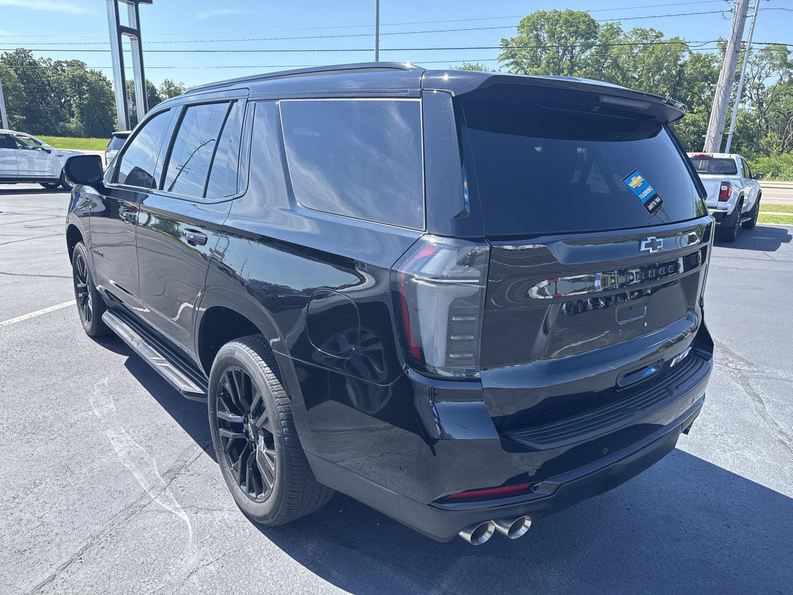 Used 2025 Chevrolet Tahoe RST w/ Comfort Package AWD/4WD image 2
