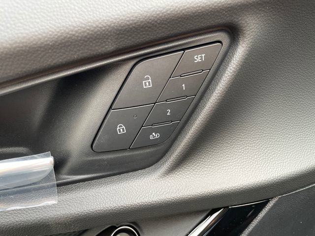 New 2026 Chevrolet Equinox RS w/ Convenience Package III image 23