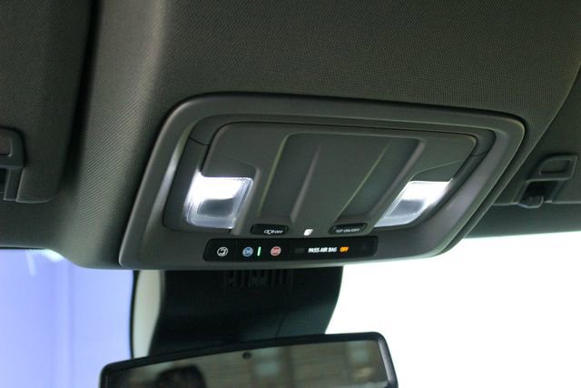 Used 2022 Chevrolet Silverado 1500 LTZ AWD/4WD image 22