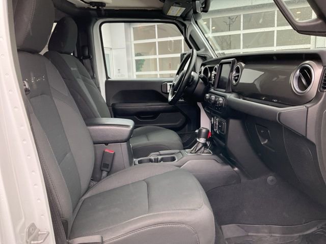 Used 2020 Jeep Gladiator Overland image 18