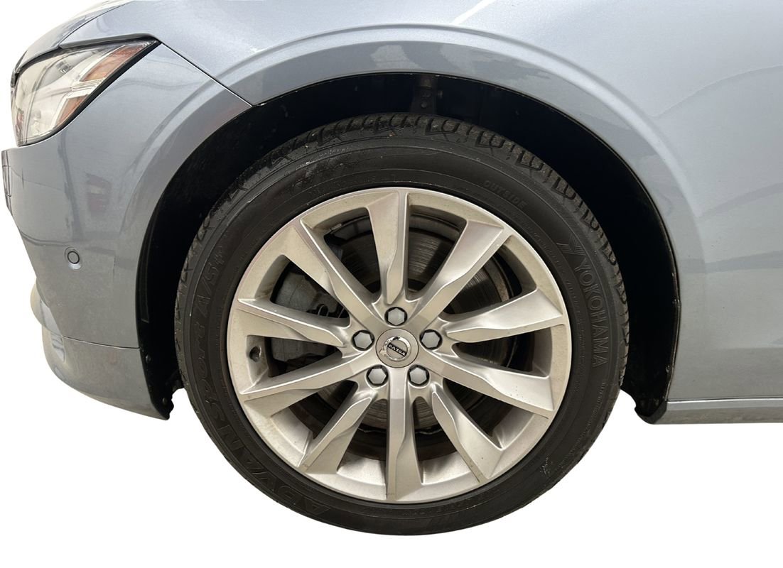Used 2018 Volvo S90 T6 Momentum w/ Convenience Package image 9