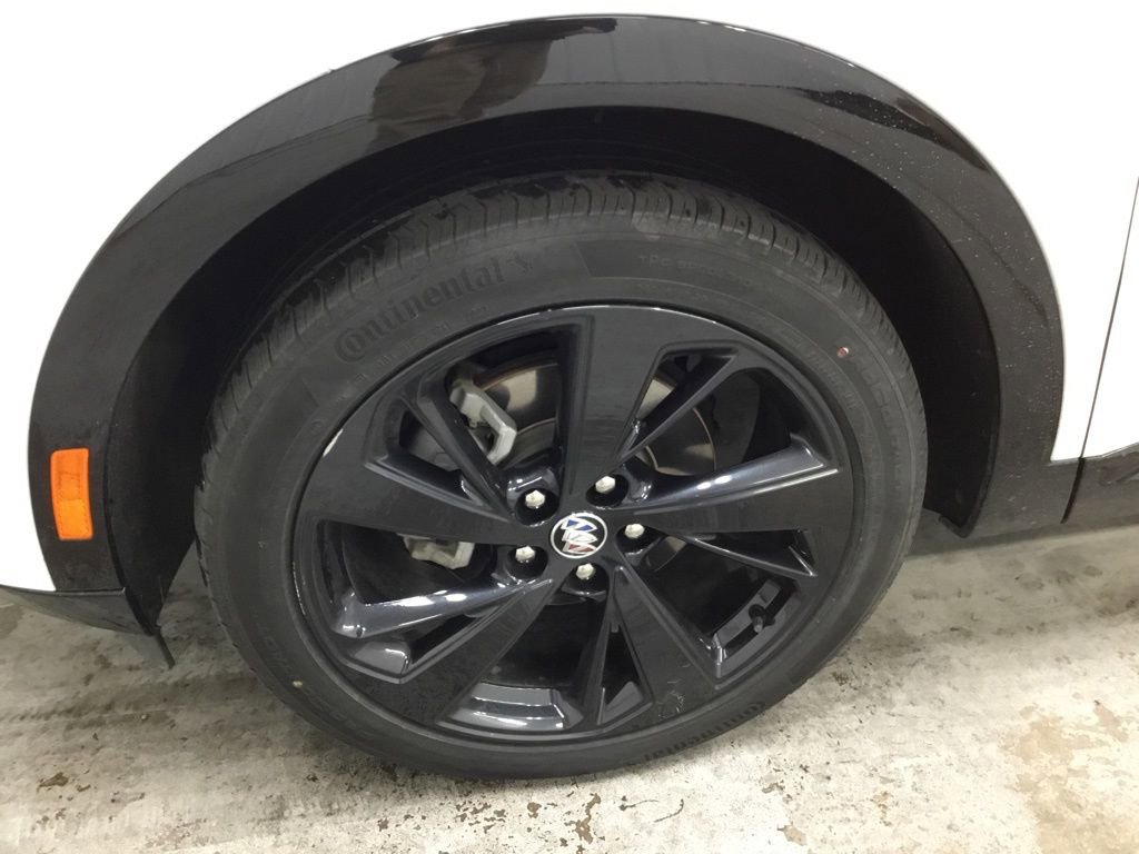 Used 2023 Buick Envision Essence w/ Sport Touring Package image 4