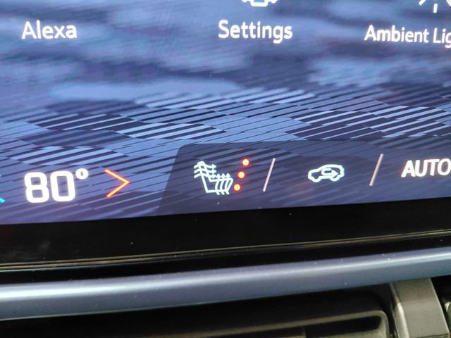 Used 2025 Chevrolet Equinox EV LT w/ Convenience Package image 16