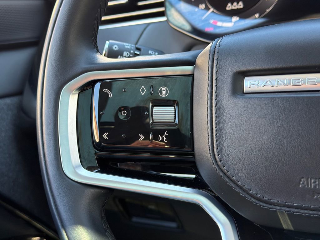 Used 2024 Land Rover Range Rover Sport SE image 24
