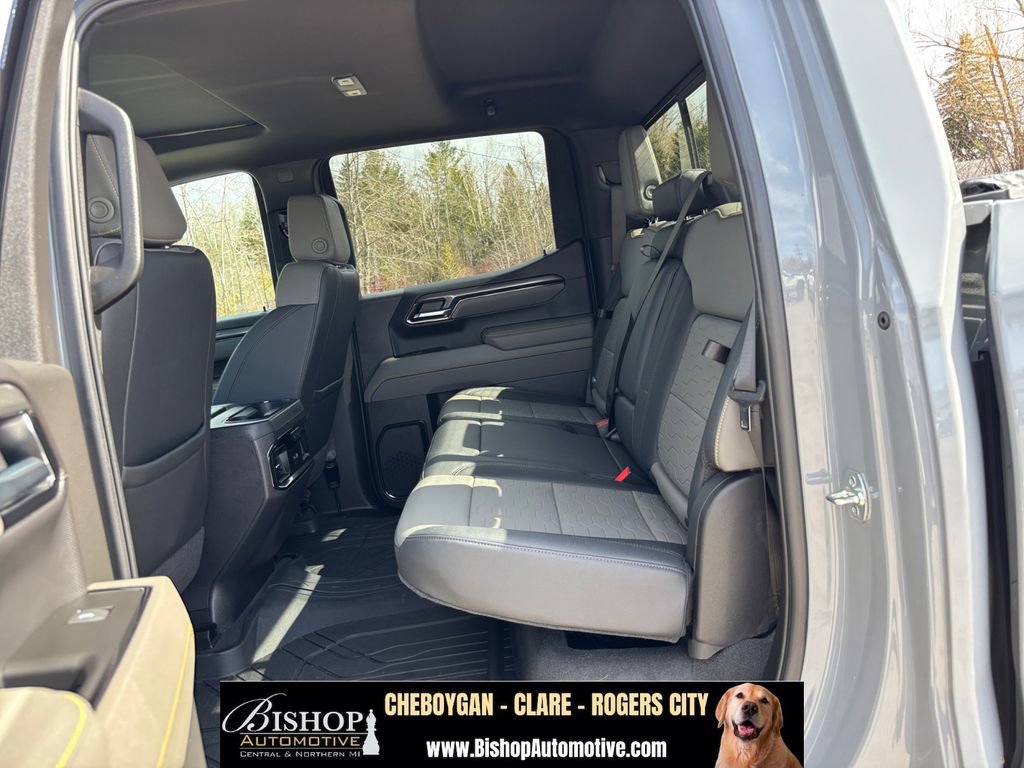Used 2025 Chevrolet Silverado 1500 ZR2 w/ Technology Package AWD/4WD image 33