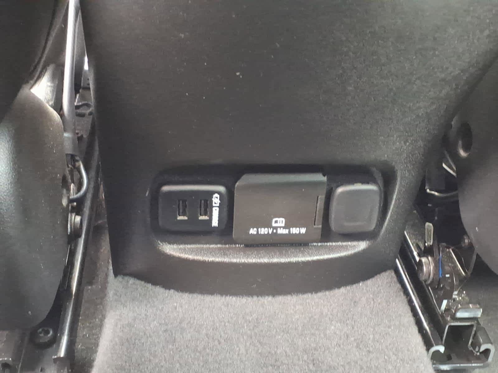 Used 2016 Chevrolet Malibu LT FWD image 9