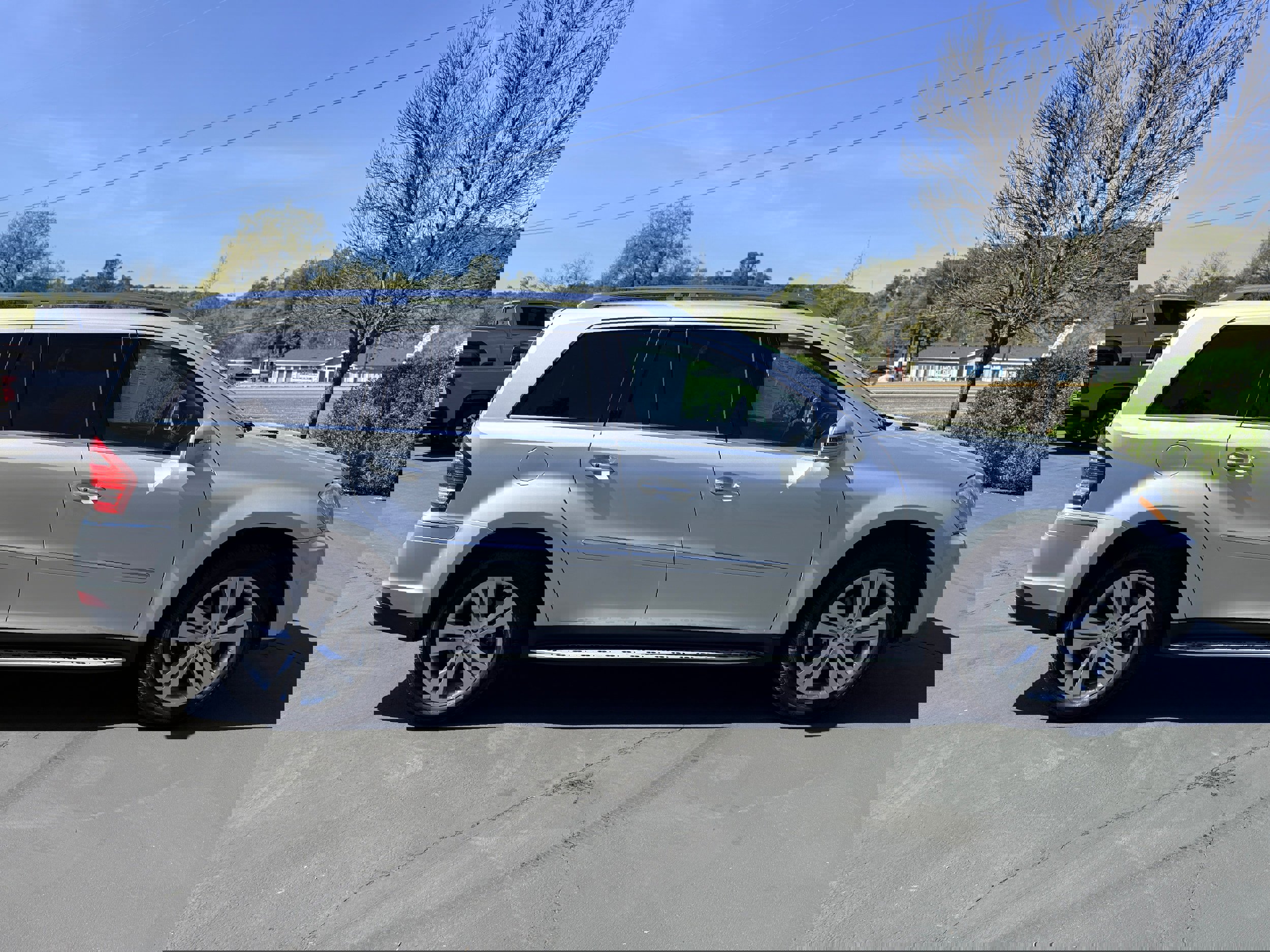 Used 2011 Mercedes-Benz GL 450 4matic image 5