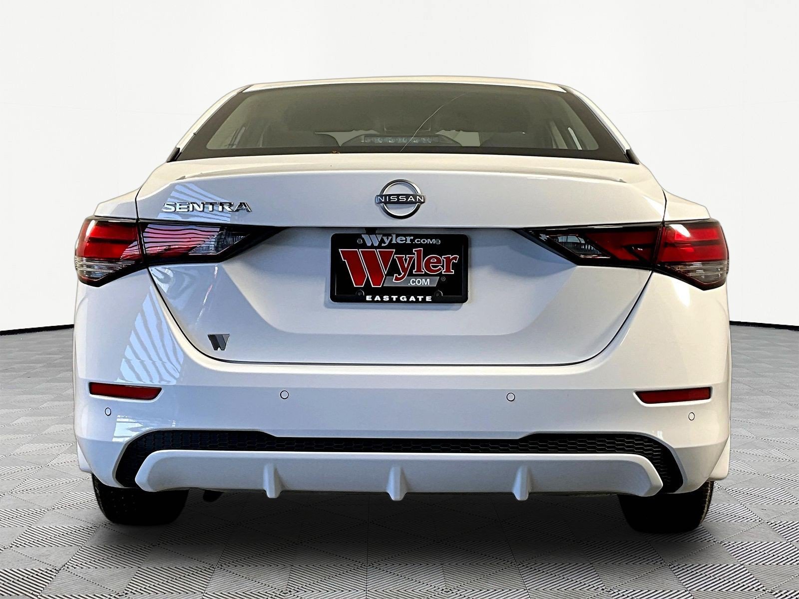 Certified 2025 Nissan Sentra S FWD image 5