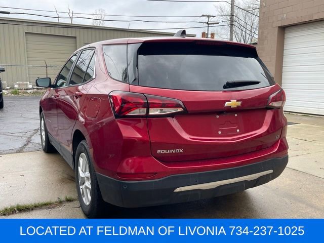 Used 2024 Chevrolet Equinox LT FWD image 2