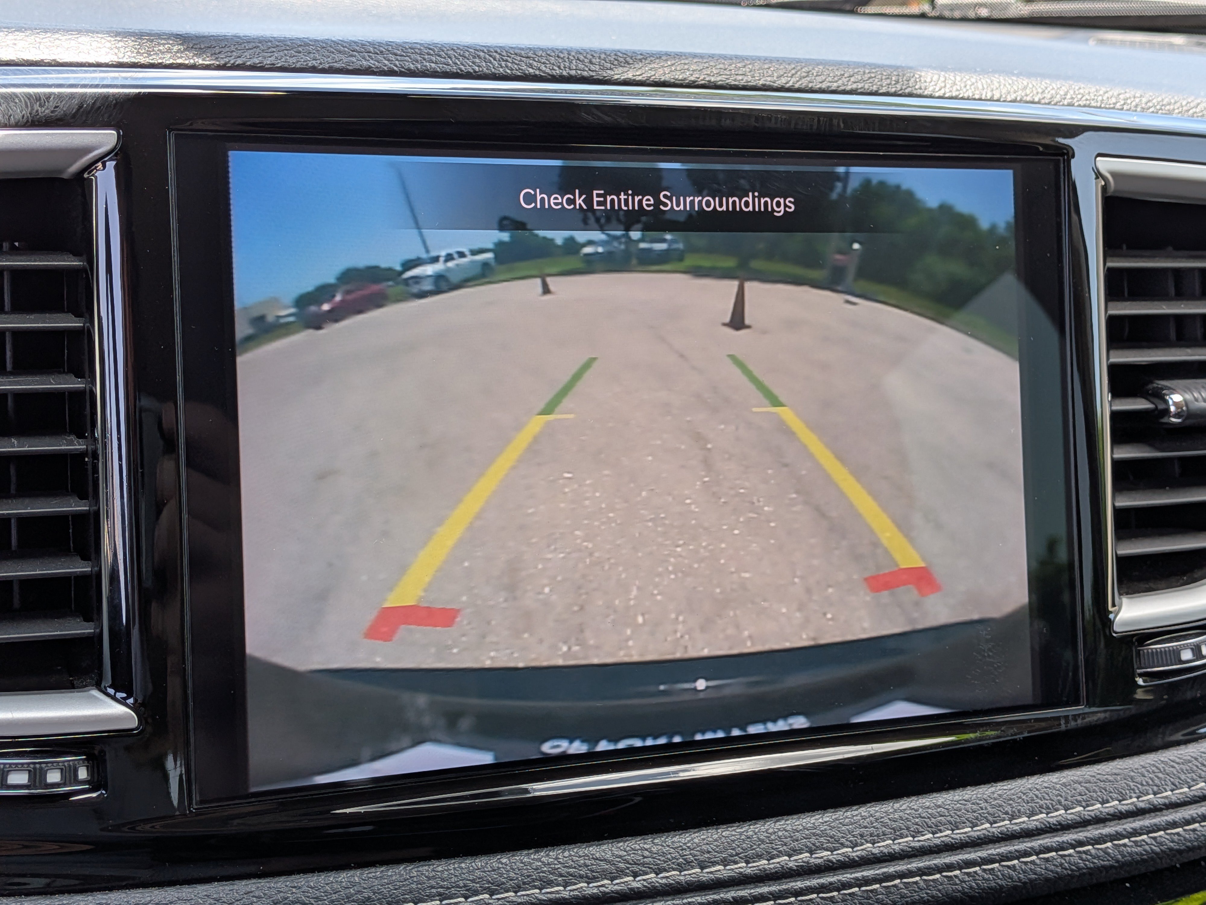 Used 2024 Chrysler Pacifica Limited FWD image 36