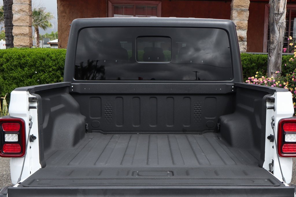 Used 2021 Jeep Gladiator Overland w/ LED Lighting Group image 8