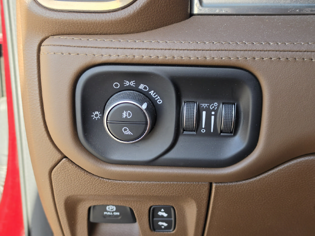 Used 2020 RAM 1500 Limited RWD image 33
