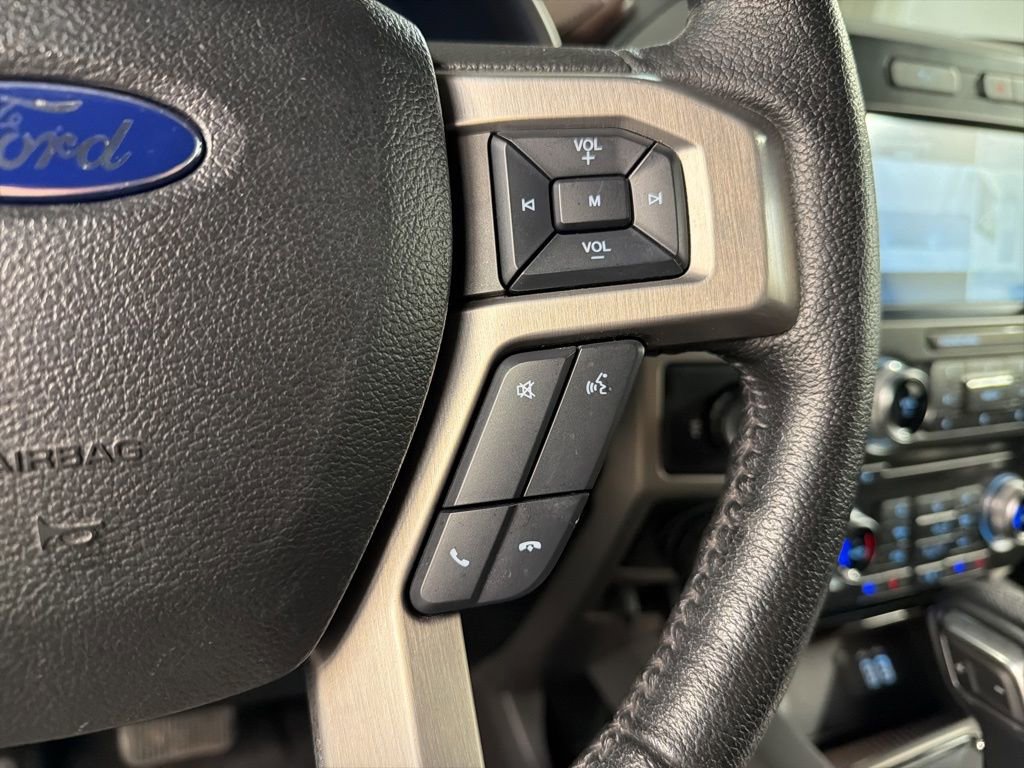Used 2016 Ford F150 Platinum w/ Equipment Group 701A Luxury AWD/4WD image 22