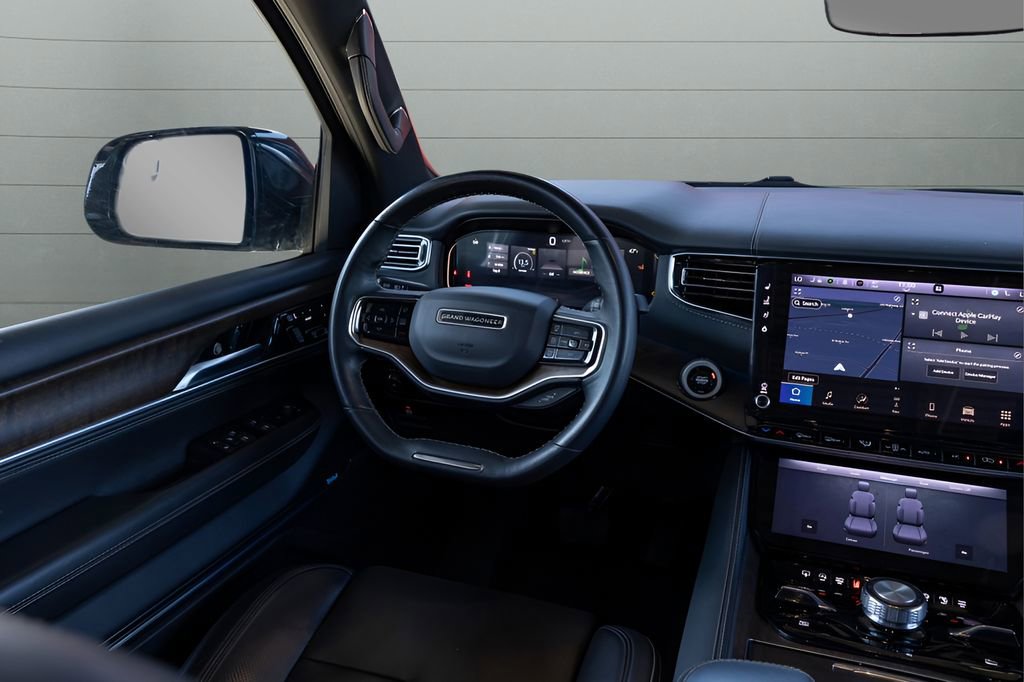 Used 2024 Jeep Grand Wagoneer L 4WD image 31