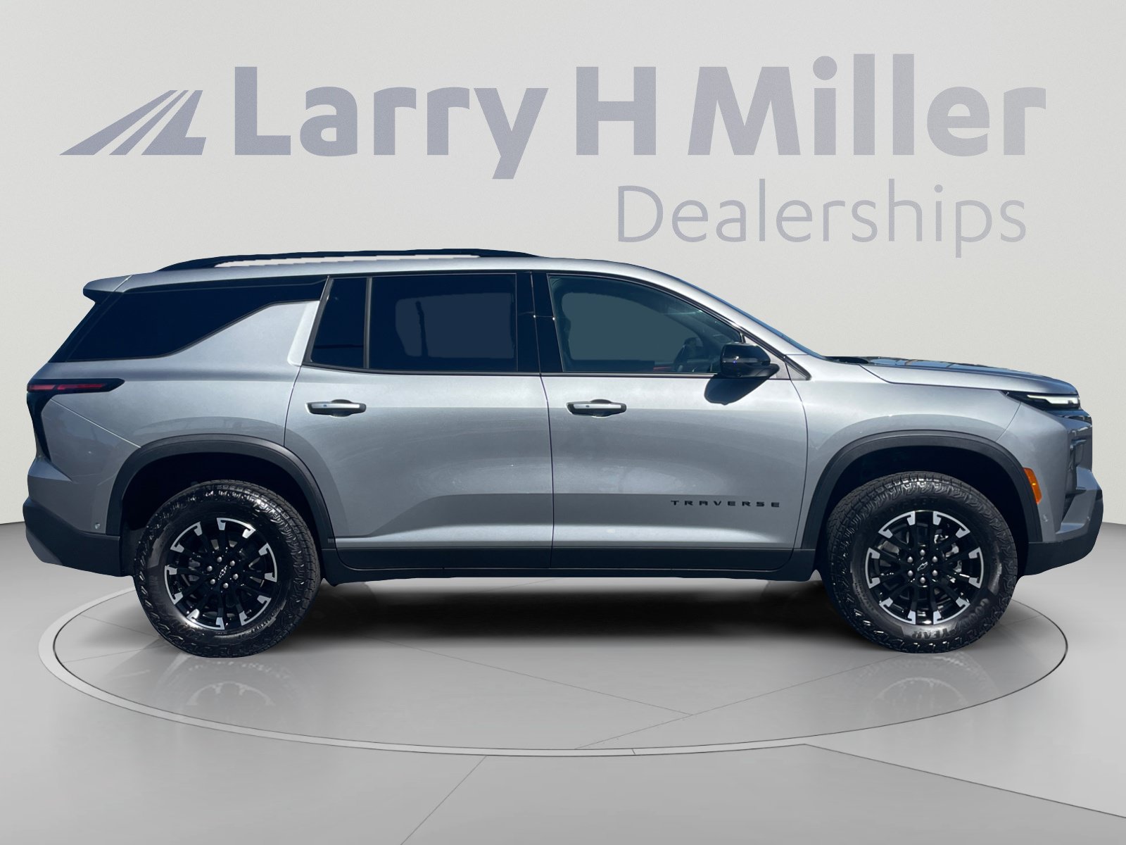 New 2026 Chevrolet Traverse Z71 w/ Enhanced Driving Package AWD/4WD image 6