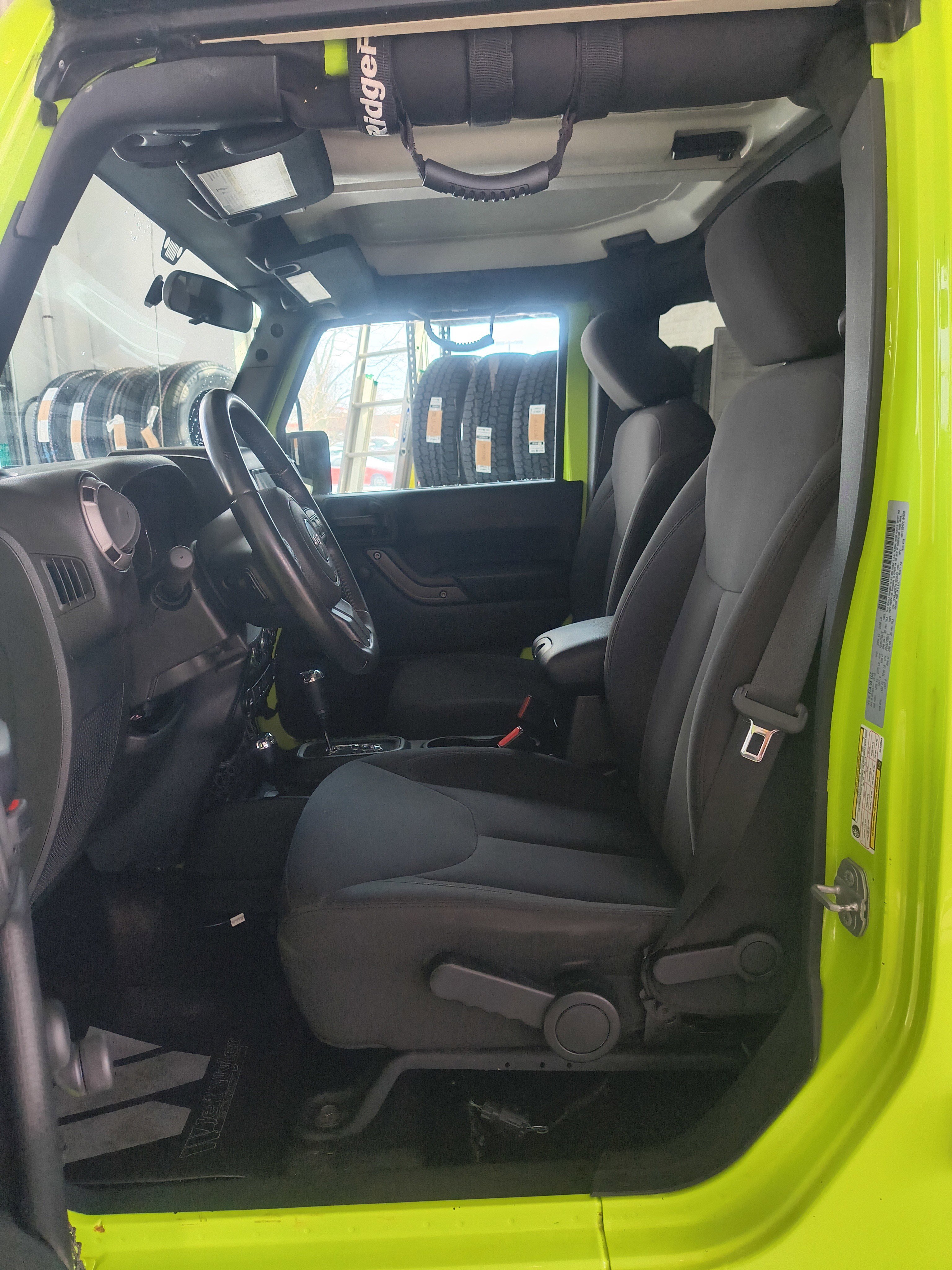 Used 2017 Jeep Wrangler Unlimited Sport w/ Max Tow Package image 9