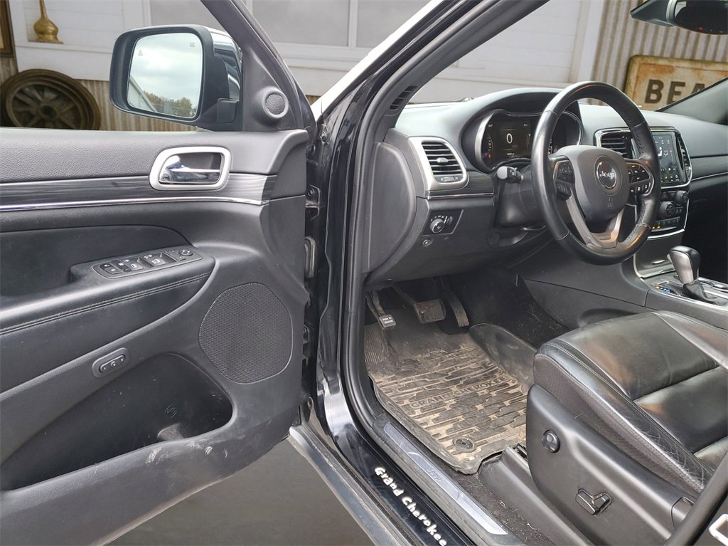 Used 2022 Jeep Grand Cherokee Limited image 12