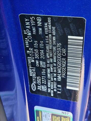 New 2025 Hyundai Elantra Sport image 17