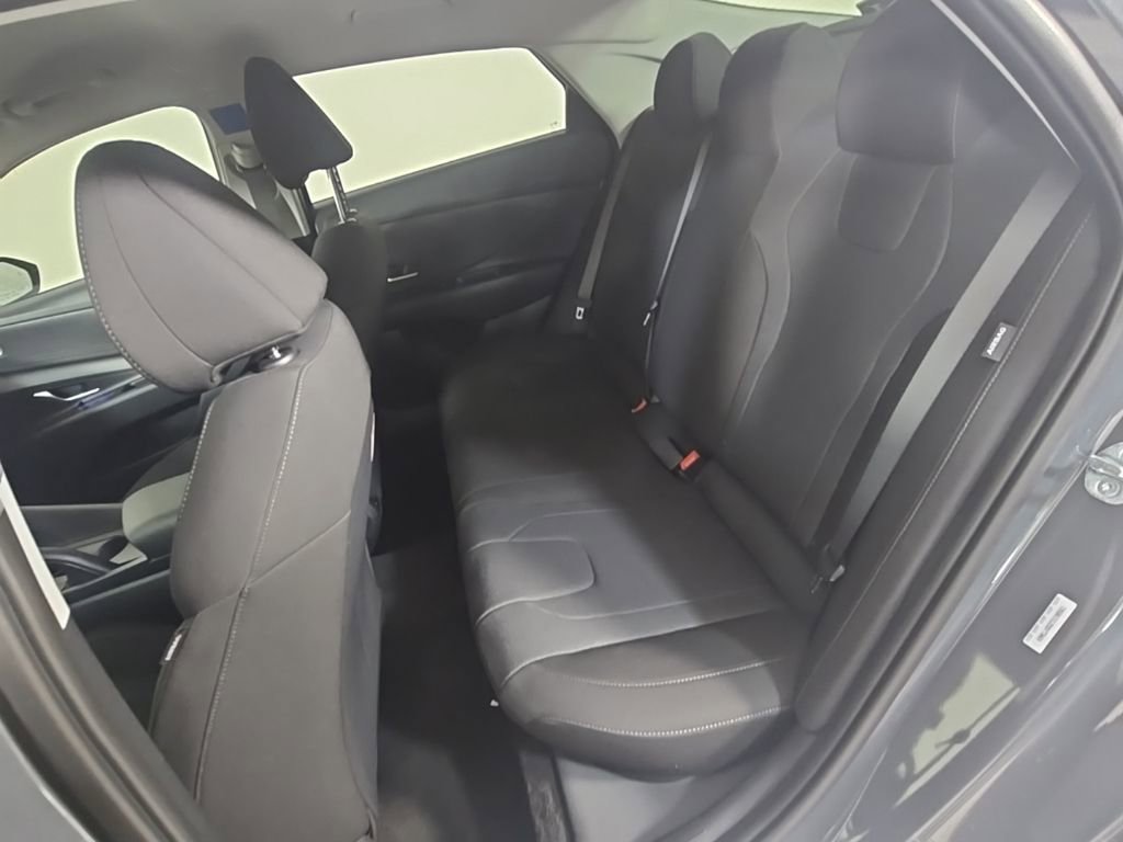 New 2026 Hyundai Elantra SE FWD image 22