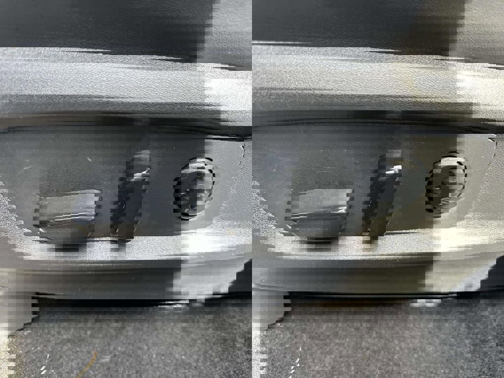 Used 2025 INFINITI QX60 Luxe w/ Black Edition image 18