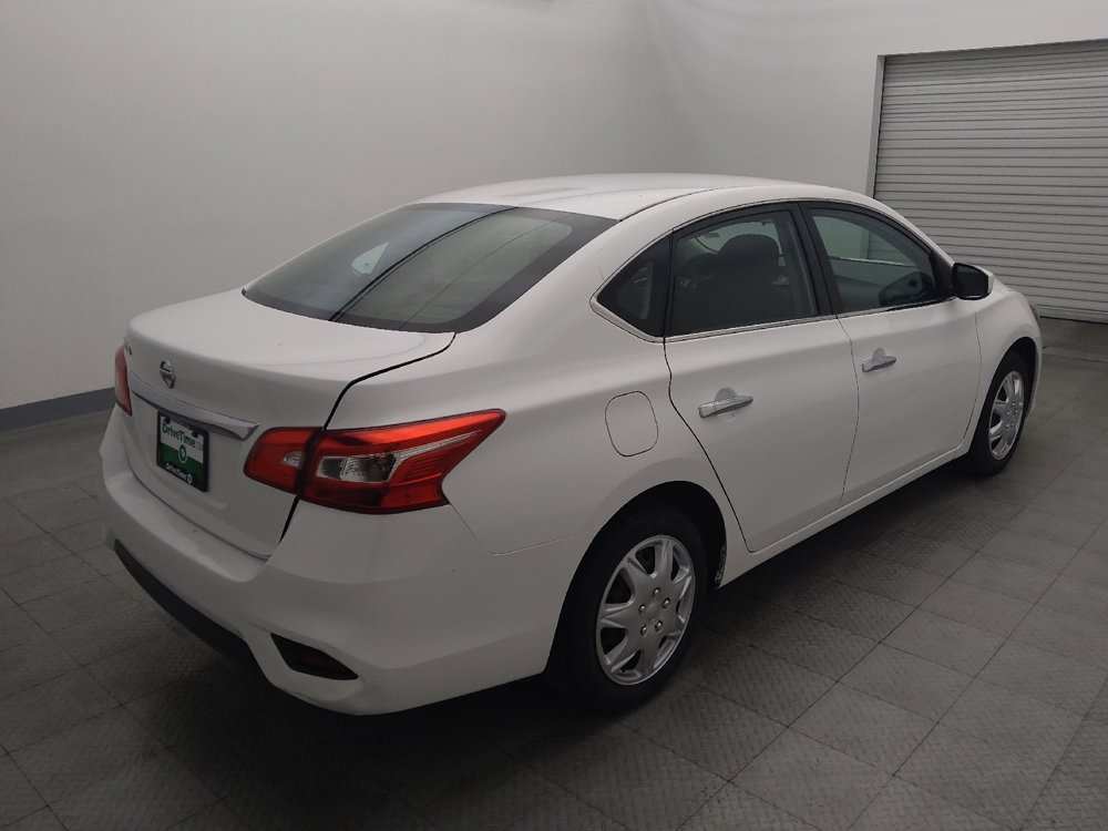 Used 2019 Nissan Sentra S image 9