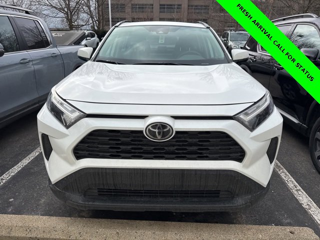 Used 2025 Toyota RAV4 XLE w/ Convenience Package image 2